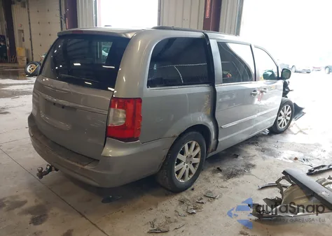 2014 Chrysler Town & Country Touring from USA, damaged, VIN 2C4RC1BGXER232147